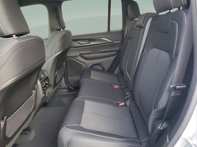 new 2025 Jeep Grand Cherokee car, priced at $34,450