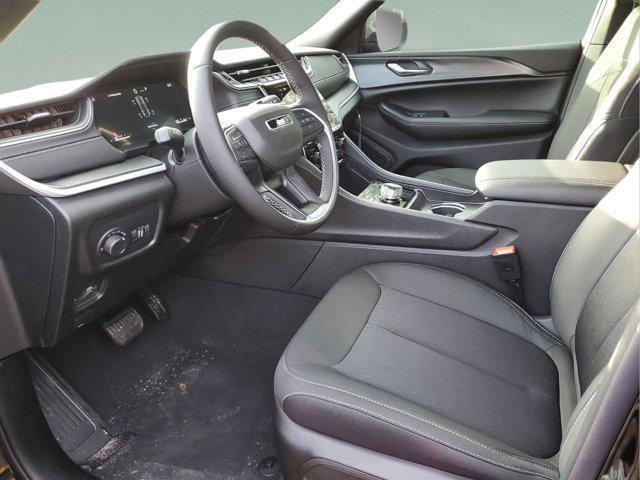 new 2025 Jeep Grand Cherokee car, priced at $36,020