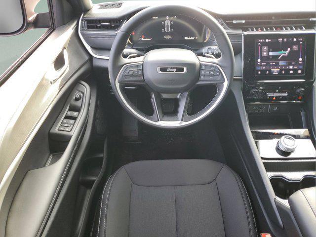 new 2025 Jeep Grand Cherokee car, priced at $36,020