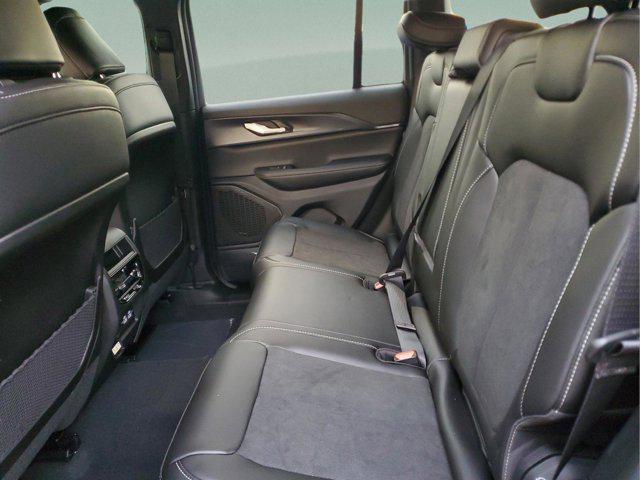 new 2025 Jeep Grand Cherokee car, priced at $36,975