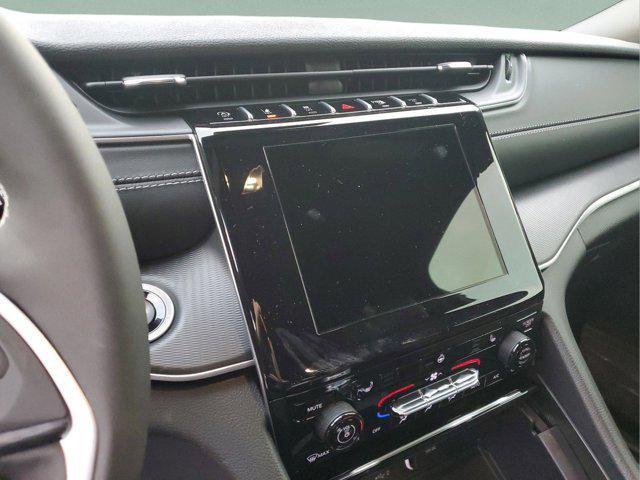 new 2025 Jeep Grand Cherokee car, priced at $36,975