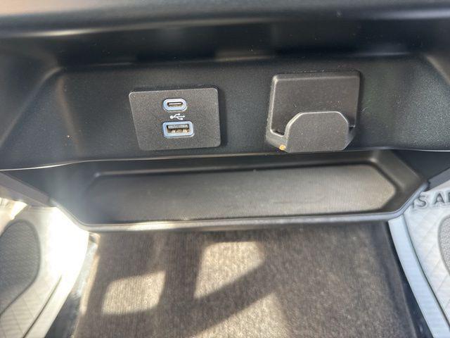 used 2023 Ford F-150 car, priced at $35,994