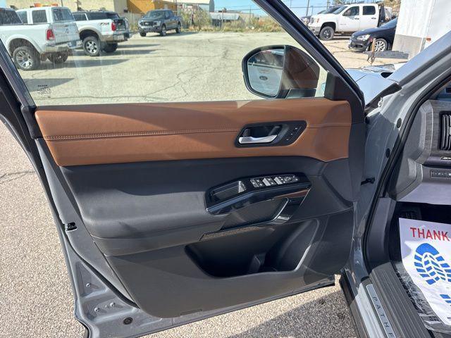 new 2026 Nissan Pathfinder car, priced at $50,865