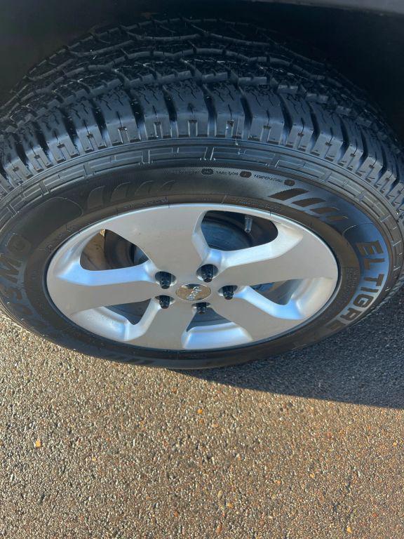 used 2011 Jeep Grand Cherokee car, priced at $6,990