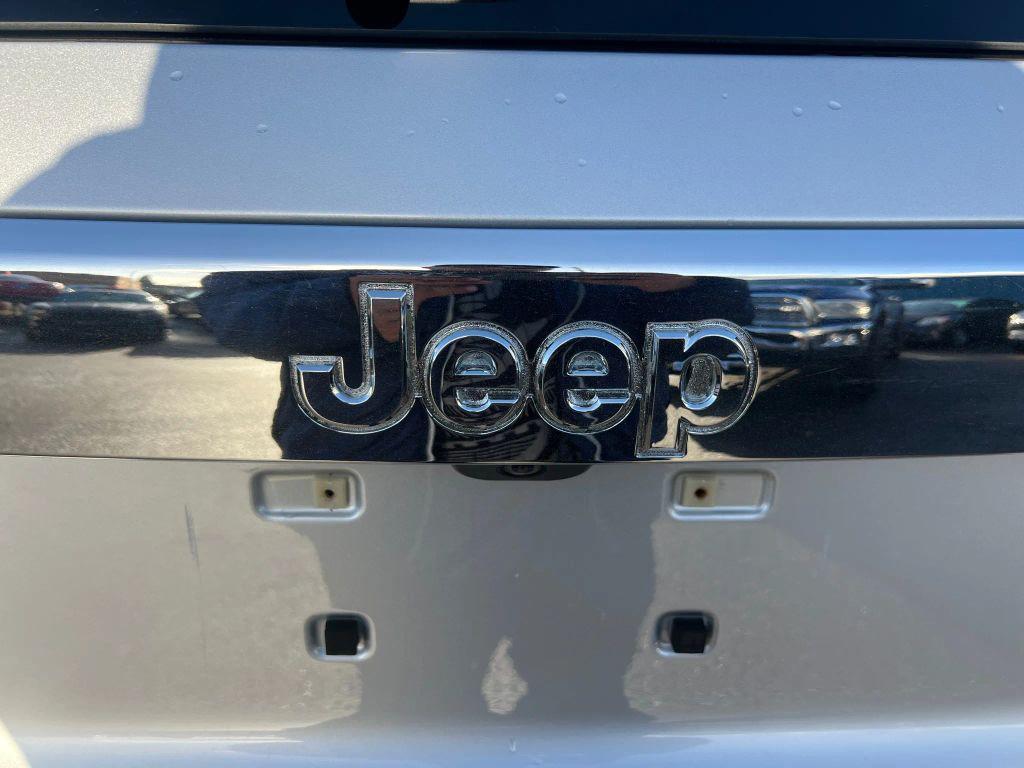 used 2011 Jeep Grand Cherokee car, priced at $6,990