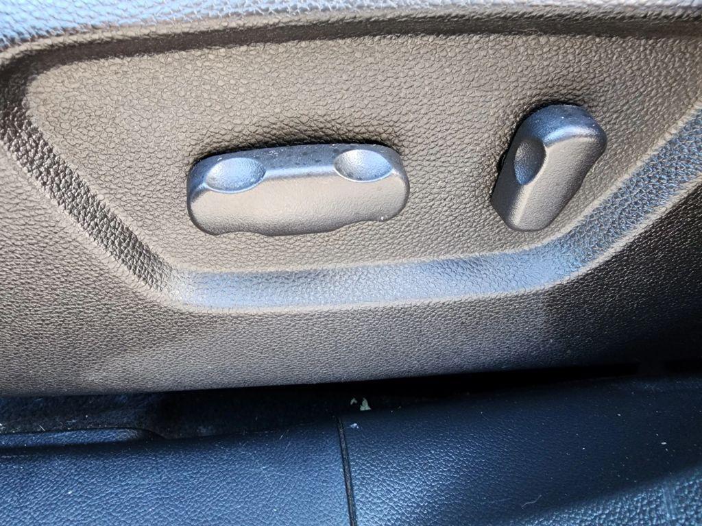 used 2014 Chevrolet Captiva Sport car, priced at $5,990