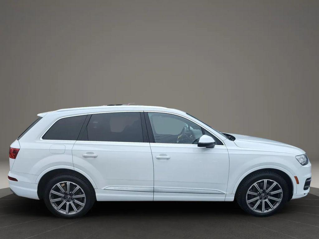 used 2018 Audi Q7 car, priced at $18,940