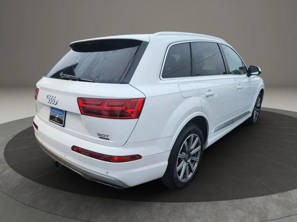 used 2018 Audi Q7 car, priced at $18,940