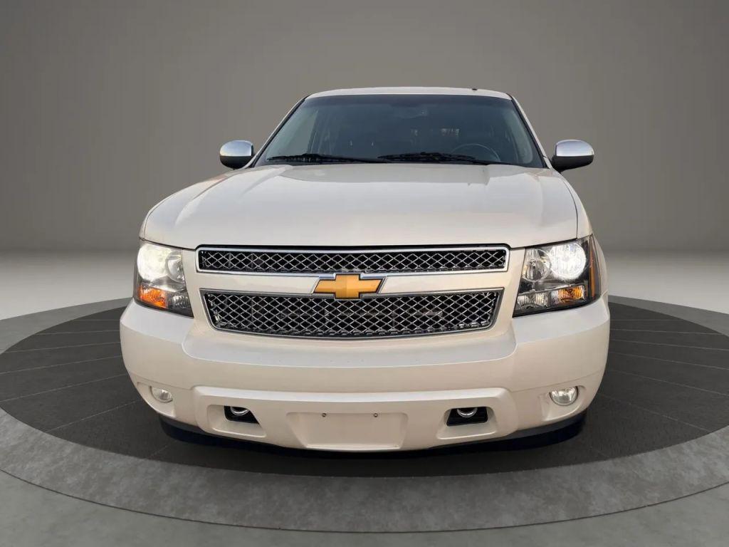used 2014 Chevrolet Suburban car, priced at $17,998