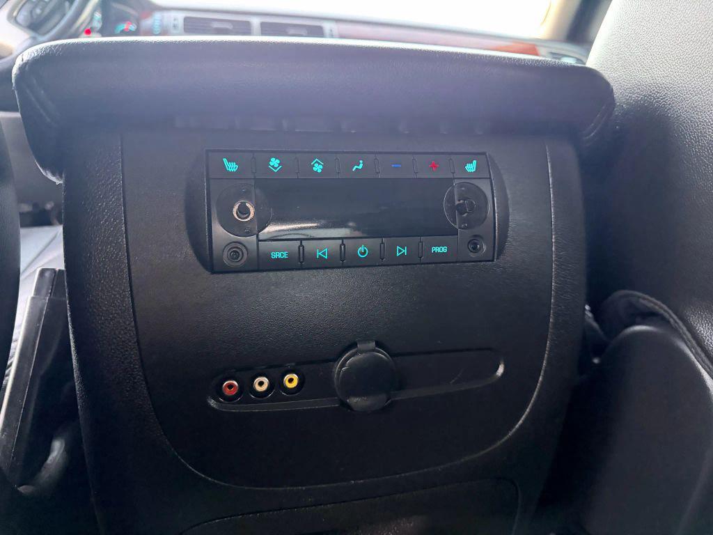 used 2014 Chevrolet Suburban car, priced at $17,998