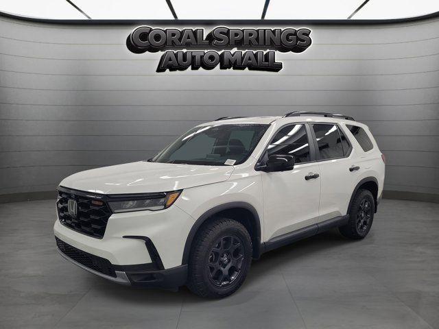 used 2024 Honda Pilot car, priced at $37,990