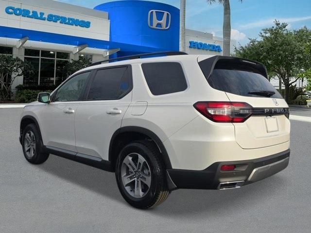 new 2026 Honda Pilot car, priced at $46,445