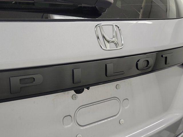 used 2025 Honda Pilot car, priced at $43,288