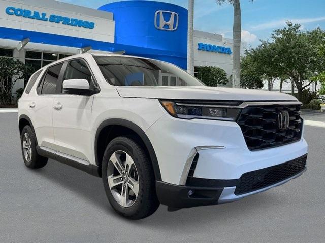 new 2025 Honda Pilot car, priced at $47,505