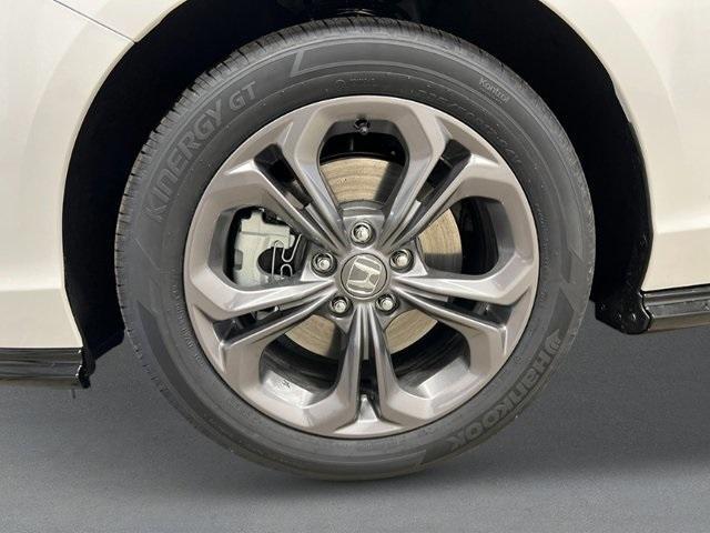 new 2025 Honda Accord Hybrid car, priced at $36,590