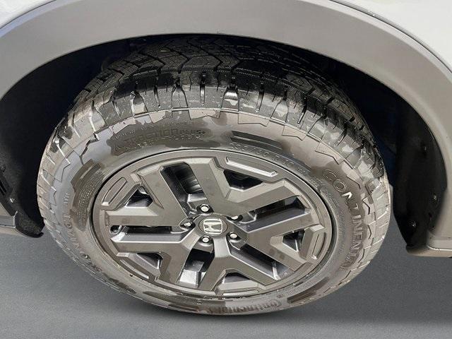 new 2026 Honda CR-V Hybrid car, priced at $40,705