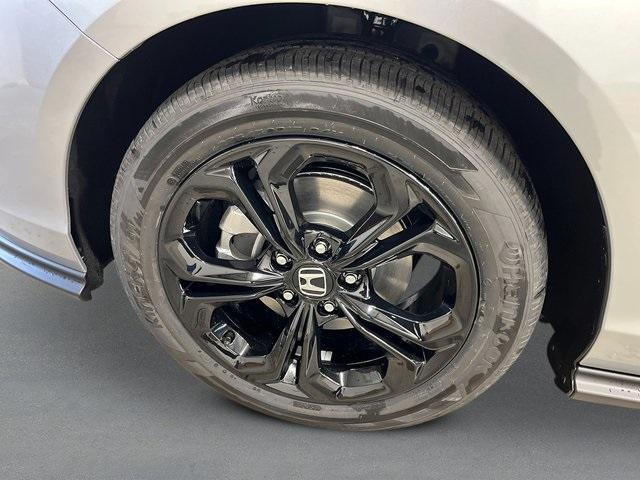 new 2025 Honda Accord car, priced at $31,710