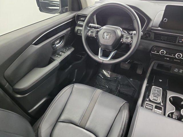 used 2025 Honda Pilot car, priced at $41,051