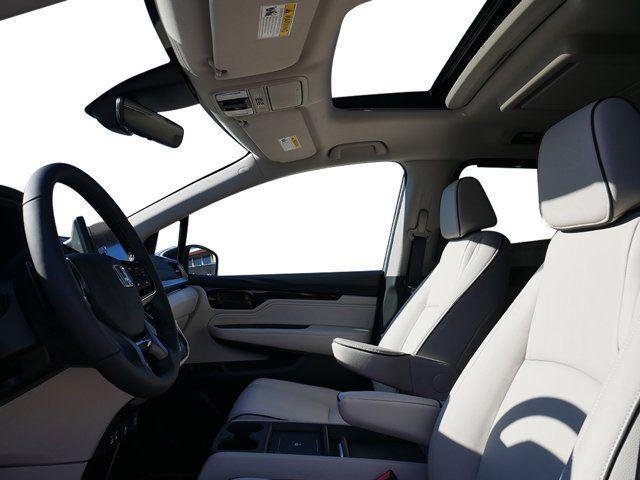 new 2026 Honda Odyssey car, priced at $50,385