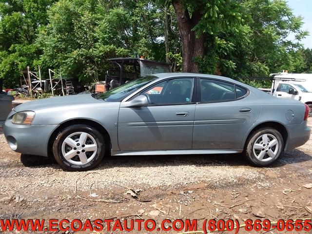used 2008 Pontiac Grand Prix car, priced at $2,795