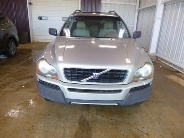 used 2004 Volvo XC90 car, priced at $1,795