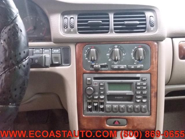 used 1999 Volvo V70 car, priced at $1,995