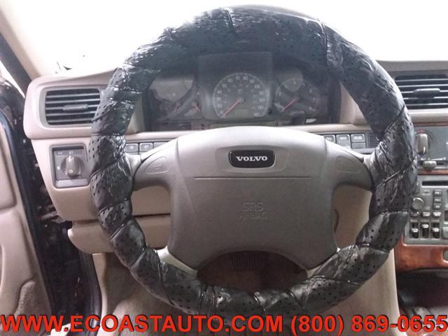 used 1999 Volvo V70 car, priced at $1,995