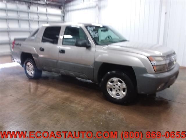 used 2002 Chevrolet Avalanche car, priced at $5,795