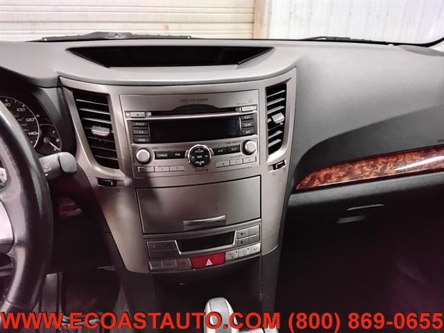 Graphite Gray Metallic 2011 Subaru Outback 2.5 i Limited