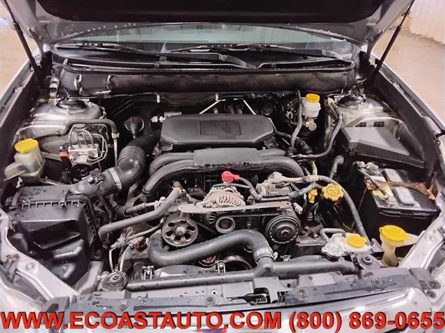 Graphite Gray Metallic 2011 Subaru Outback 2.5 i Limited