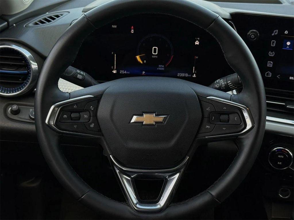 used 2025 Chevrolet Trax car, priced at $20,985