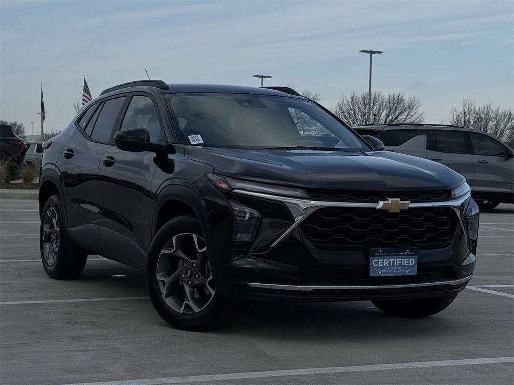 used 2025 Chevrolet Trax car, priced at $20,985