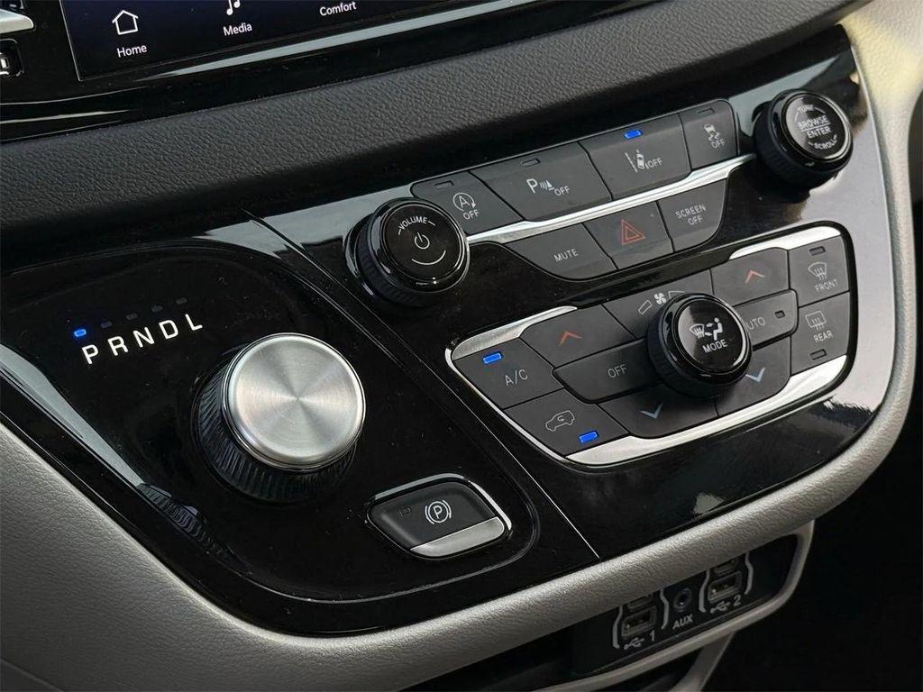 used 2023 Chrysler Pacifica car, priced at $23,828