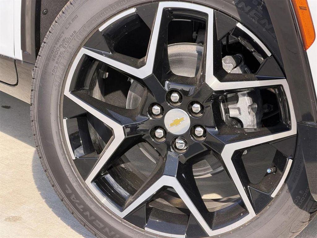 new 2026 Chevrolet Traverse car, priced at $53,985