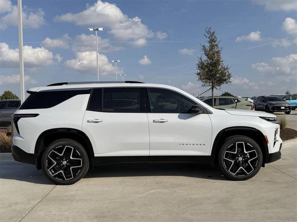 new 2026 Chevrolet Traverse car, priced at $53,985