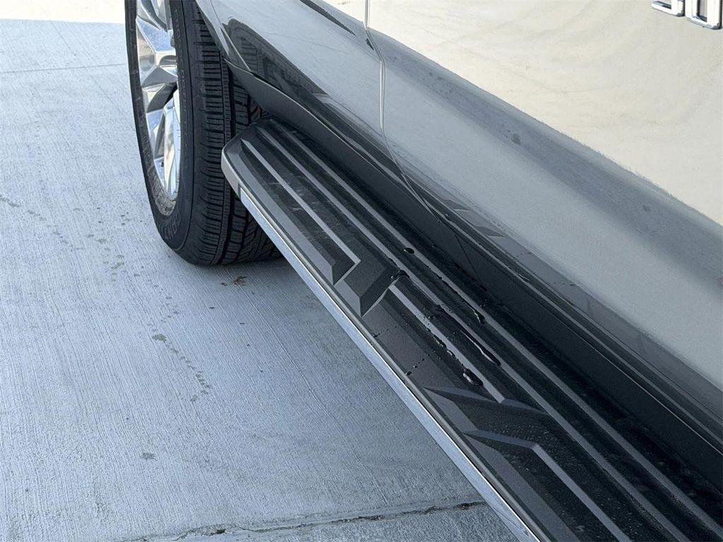 new 2026 Chevrolet Suburban car, priced at $78,395