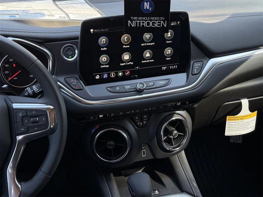 new 2025 Chevrolet Blazer car, priced at $31,300