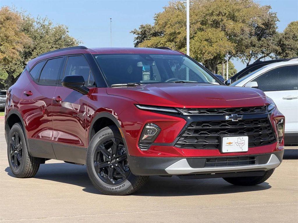 new 2025 Chevrolet Blazer car, priced at $31,300