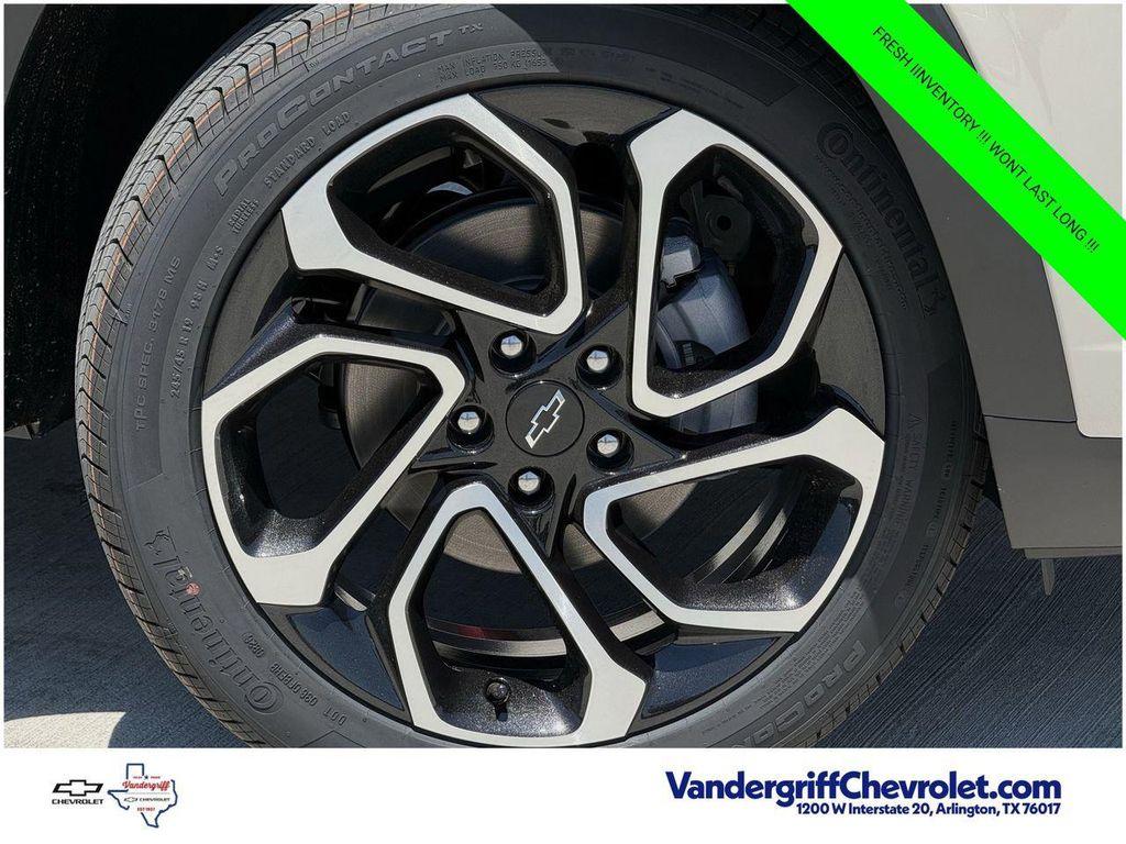 new 2026 Chevrolet Trax car, priced at $28,160