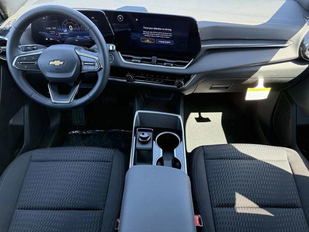 new 2026 Chevrolet Equinox car, priced at $26,795