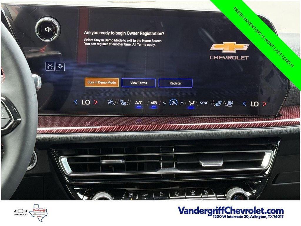 new 2026 Chevrolet Traverse car, priced at $54,385