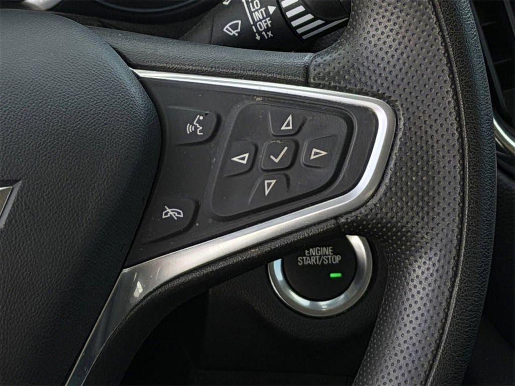 used 2023 Chevrolet Equinox car, priced at $17,684