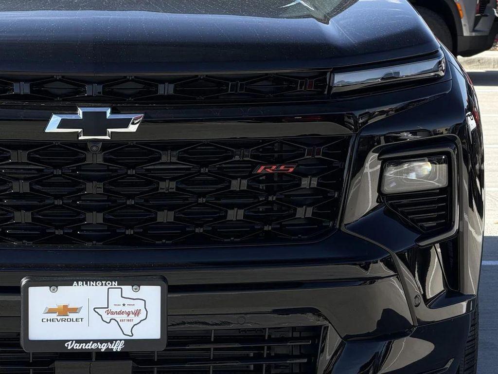 new 2026 Chevrolet Traverse car, priced at $53,170