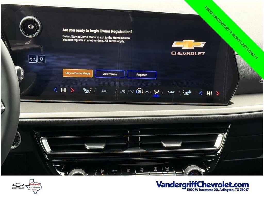 new 2026 Chevrolet Traverse car, priced at $40,415