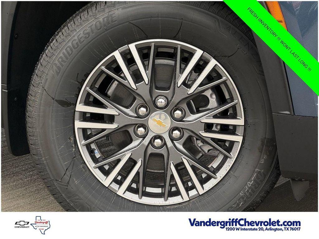 new 2026 Chevrolet Traverse car, priced at $40,415