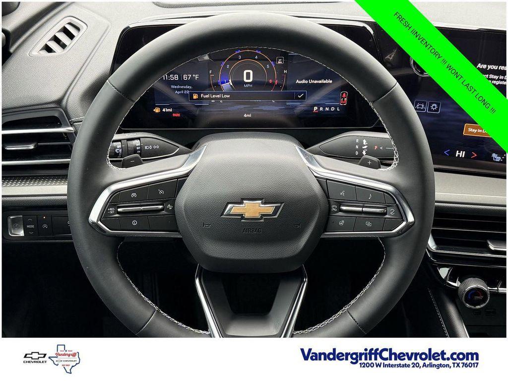 new 2026 Chevrolet Traverse car, priced at $40,415