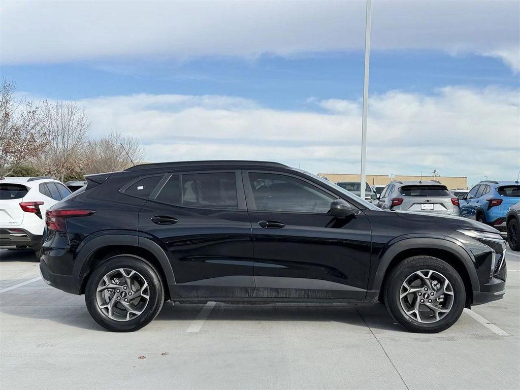 used 2025 Chevrolet Trax car, priced at $19,436