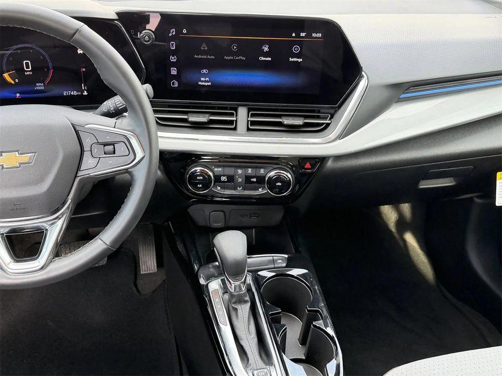 used 2025 Chevrolet Trax car, priced at $19,436