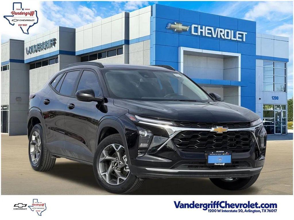 used 2025 Chevrolet Trax car, priced at $19,578