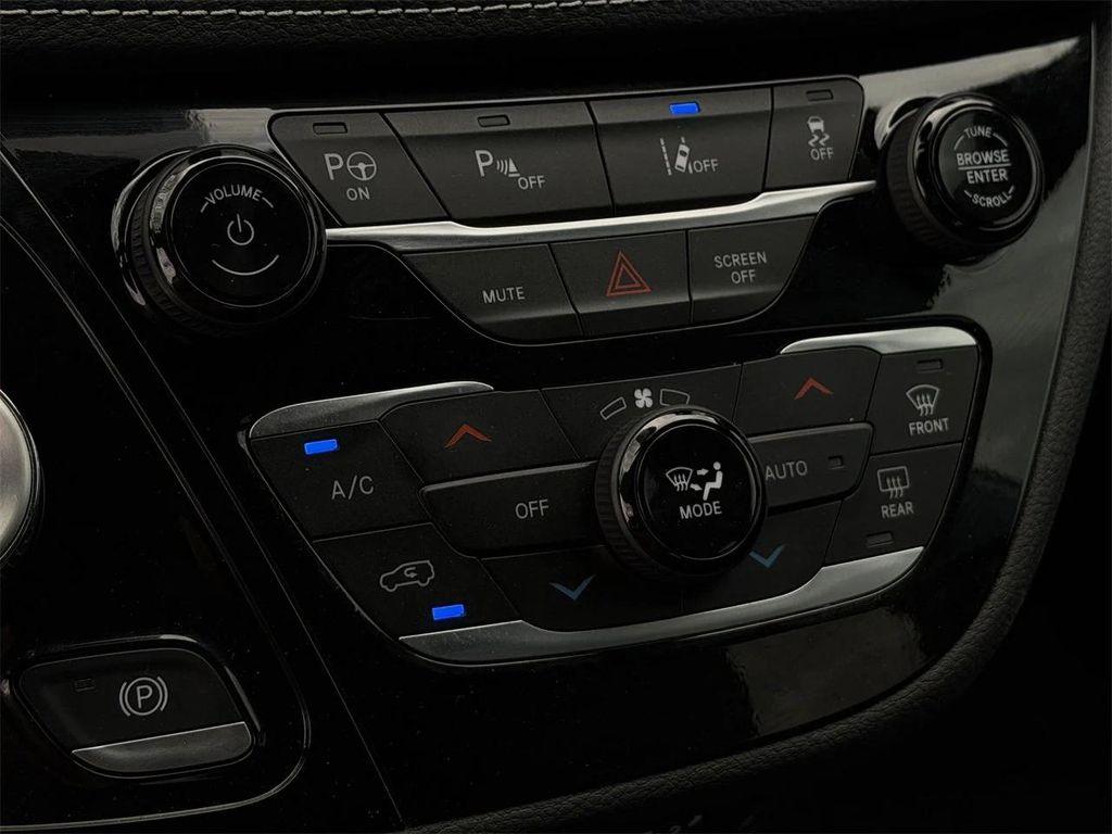 used 2024 Chrysler Pacifica Hybrid car, priced at $30,928